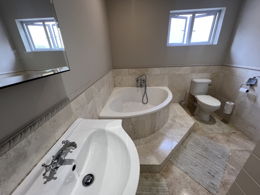 4 Bedroom Property for Sale in Selborne Eastern Cape